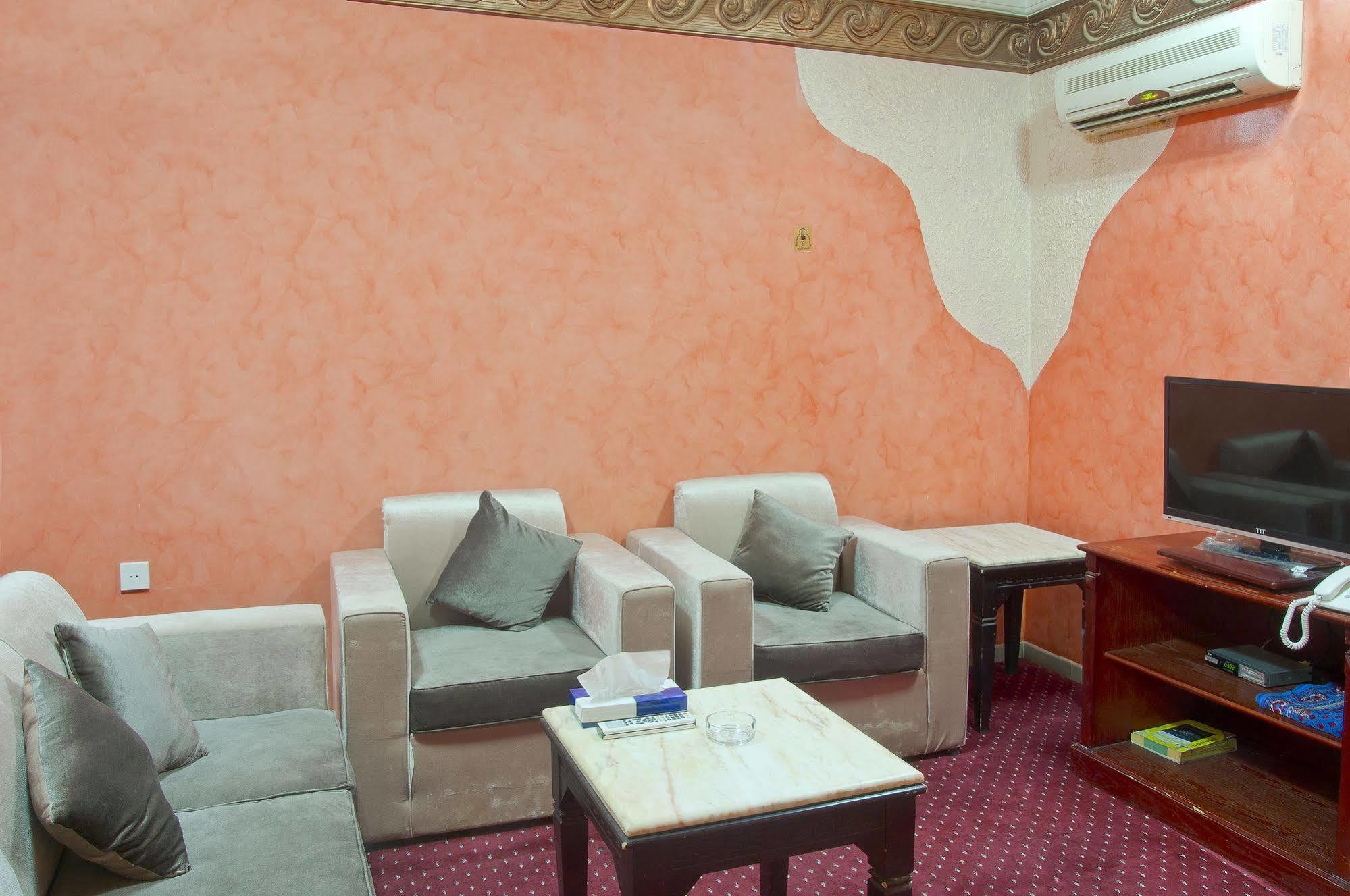 Al Farhan Hotel Suites Al Aqiq Riyadh Exterior photo